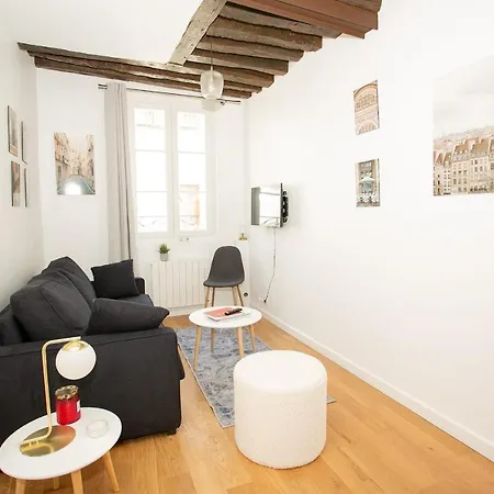 Cozy Marais Studio Next To The Seine - Pont Marie * Parigi